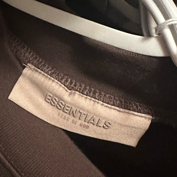 ESSENTIALS SWEATSHIRT CREWNECK - Picture 2 of 3